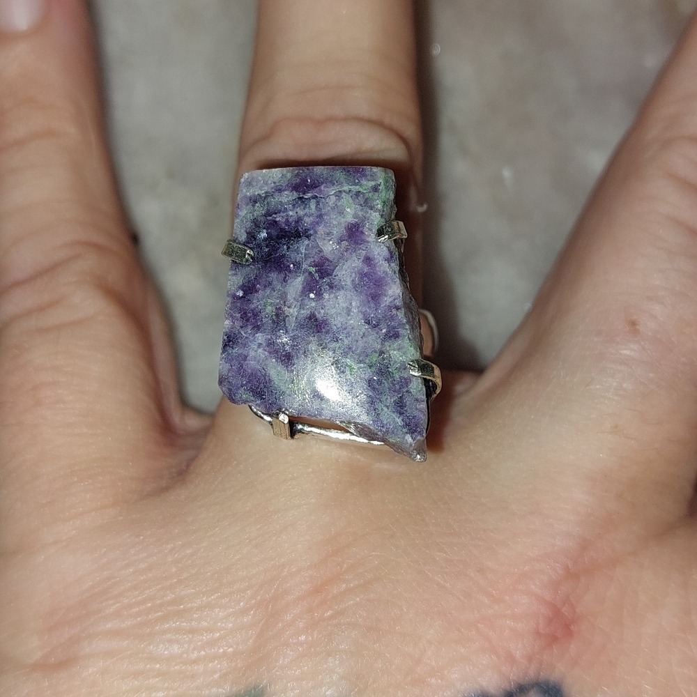 Lepidolite Rough Cut Ring - Picture 2 of 7